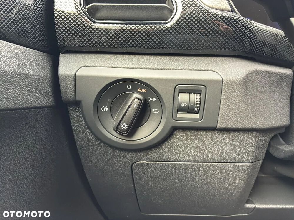 Volkswagen T-Cross - 24