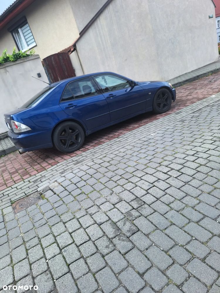 Lexus IS 200 Classic - 3