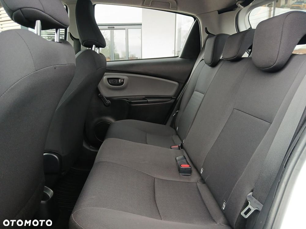 Toyota Yaris - 15