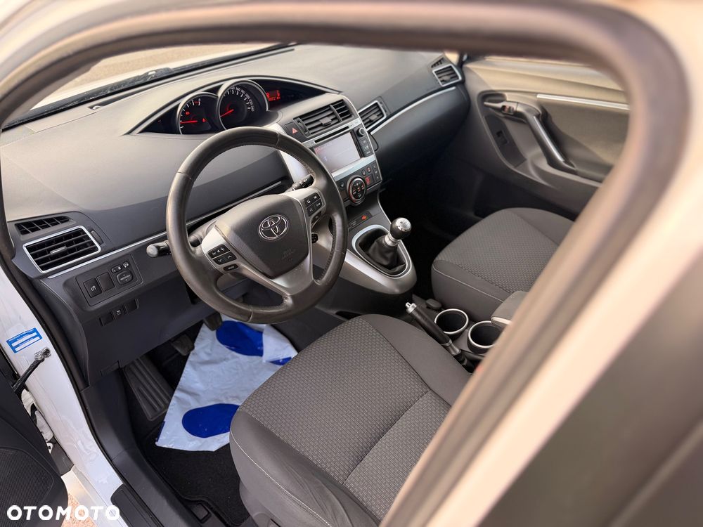 Toyota Verso 2.0 D-4D Edition - 12