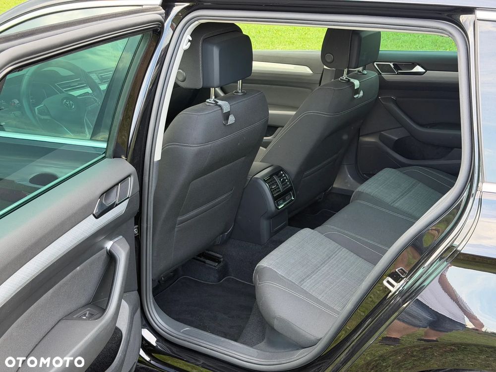 Volkswagen Passat 2.0 TDI EVO Business DSG - 7