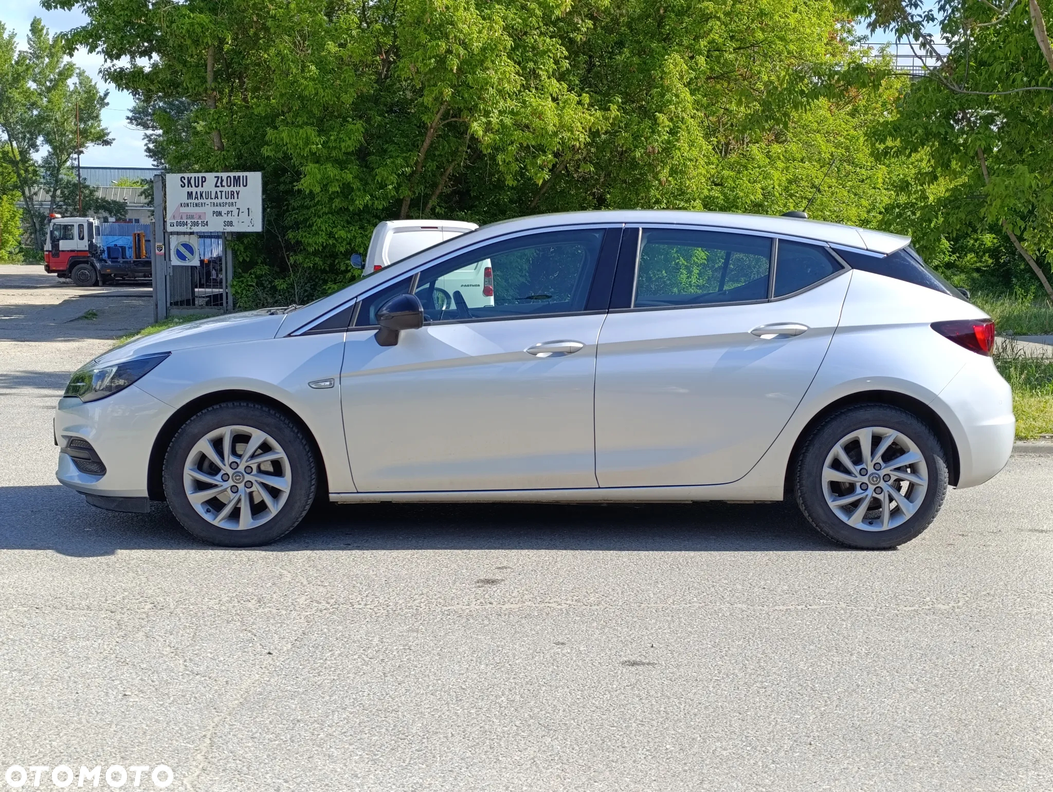 Opel Astra V 1.2 T Elegance S&S - 8