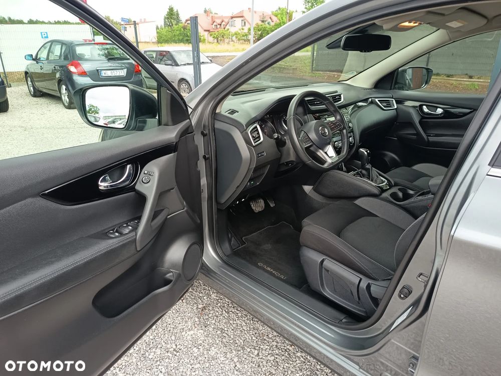 Nissan Qashqai 1.3 DIG-T DCT SHIRO - 19