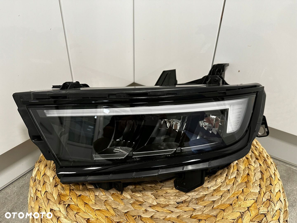 Opel Astra VI L 2022- lampa full led lewa nowa kpl idealna czarna ramka