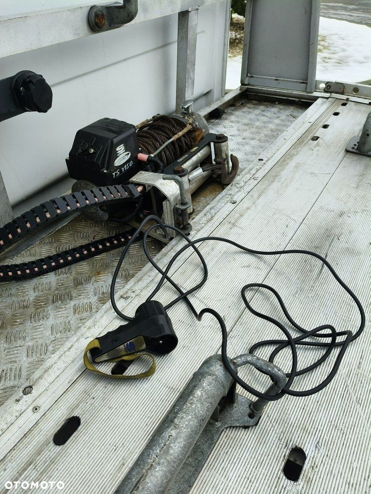 Mercedes-Benz Sprinter - 22