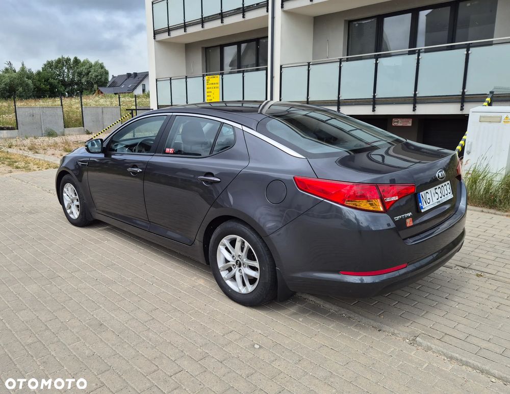 Kia Optima 2.0 L - 4