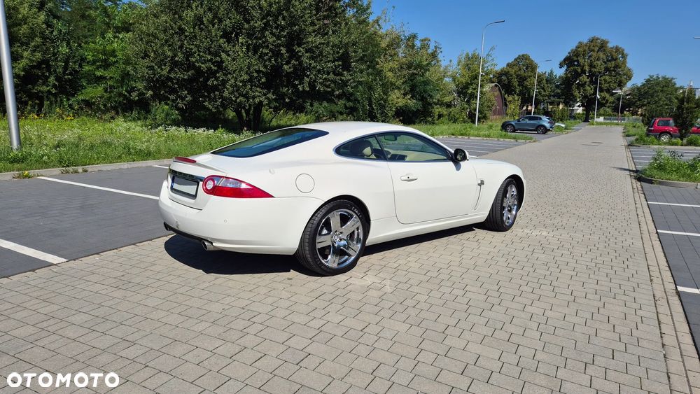 Jaguar XK 4.2 V8 - 6