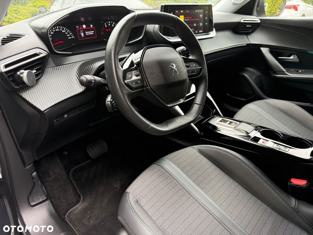 Peugeot 2008 BlueHDi 130 Allure S&S EAT8 - 7