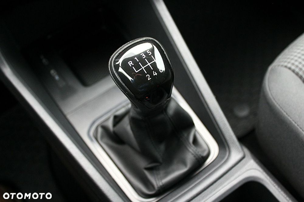 Volkswagen Caddy - 28