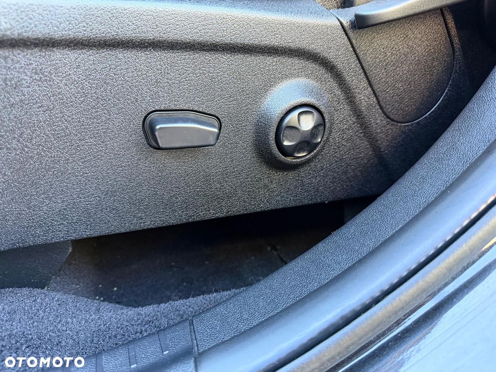 Fiat Freemont 2.4 16V VVT Automatik Lounge - 25