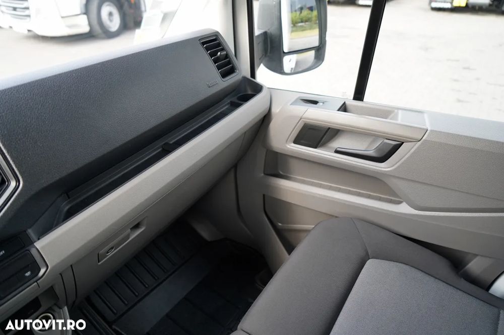 Volkswagen CRAFTER / CONTAINER / DHOLLANDIA LIFT / 2019 / TWIN / 3 LOCURI / - 29