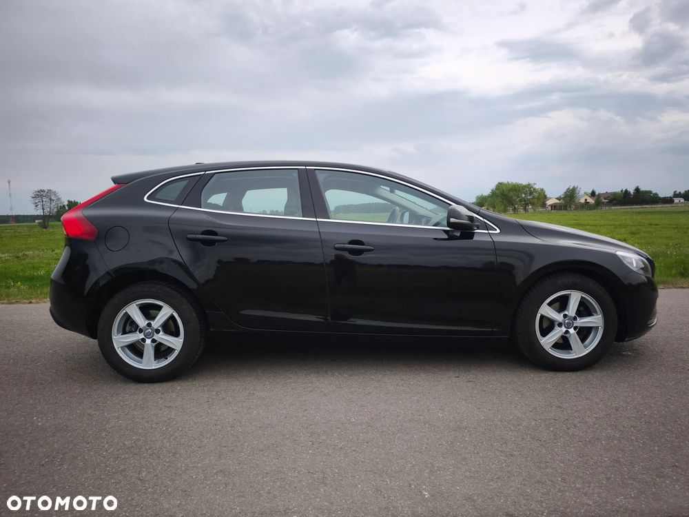 Volvo V40 D2 Summum - 4