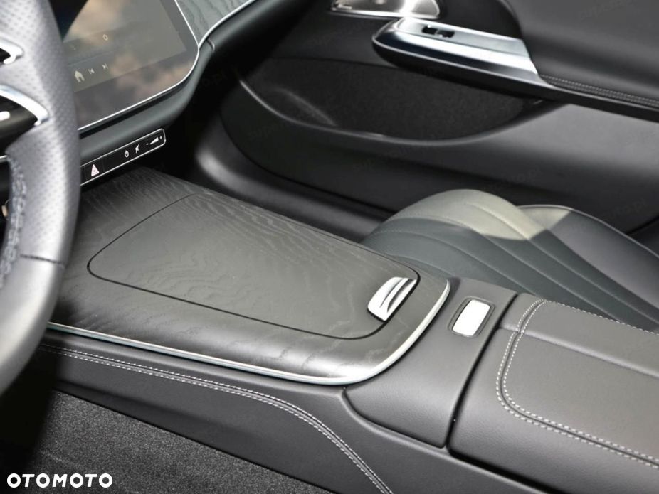 Mercedes-Benz Klasa E - 17