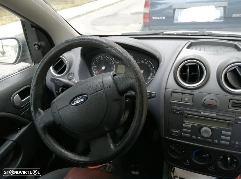 Ford Fiesta - 5