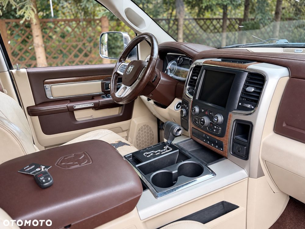 Dodge RAM 5.7 4x4 - 17