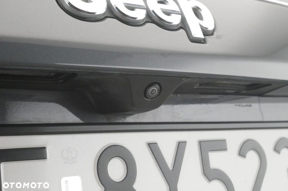 Jeep Compass - 17