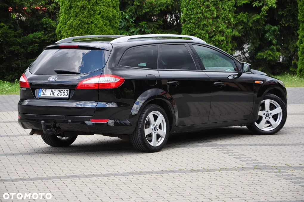 Ford Mondeo 2.0 FF Ghia - 15