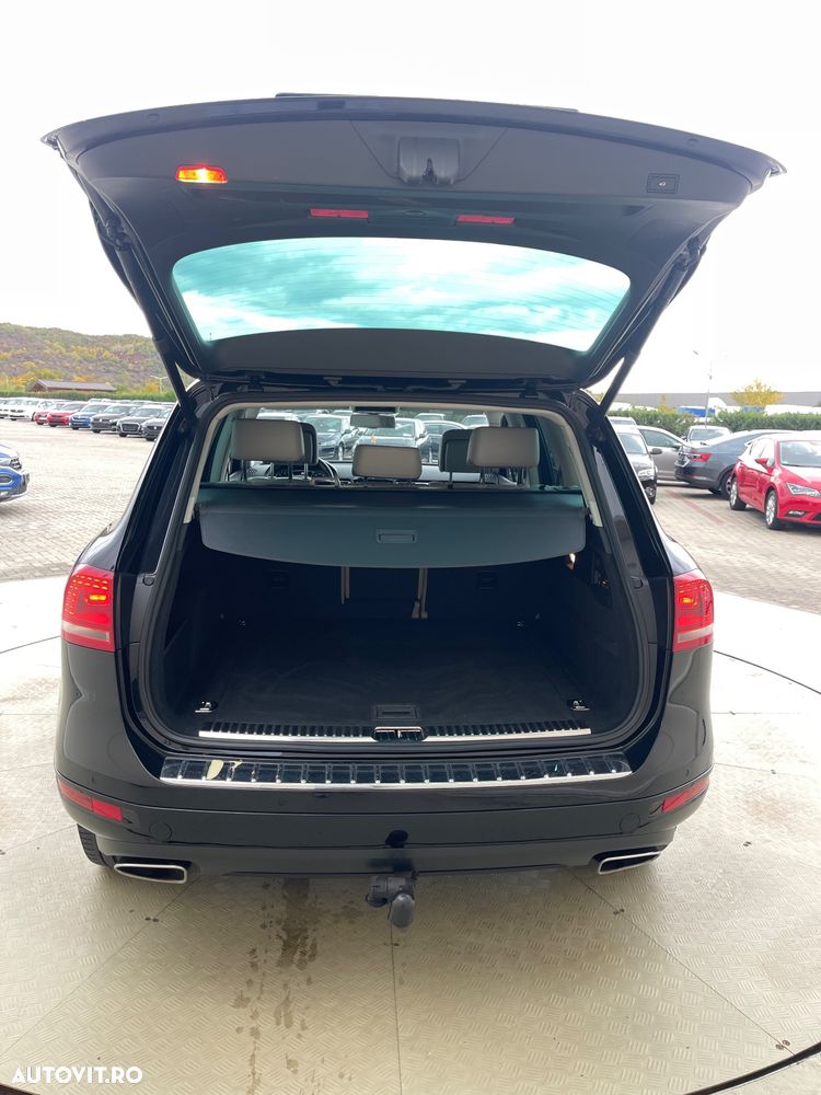 Volkswagen Touareg 3.0 V6 TDI BMT - 25