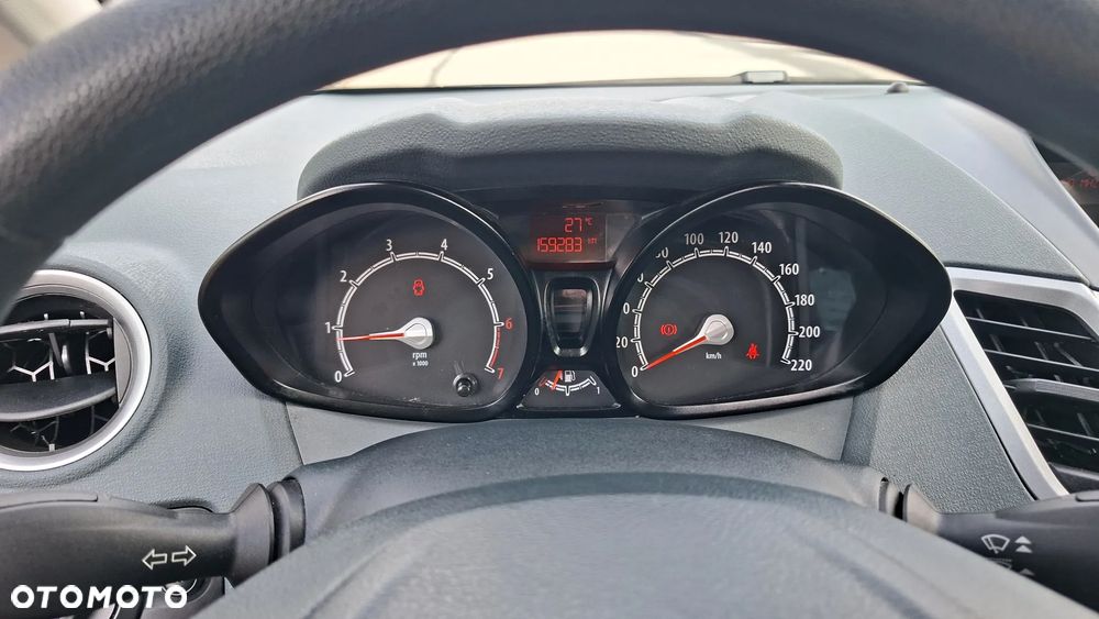Ford Fiesta 1.25 Champions Edition - 36