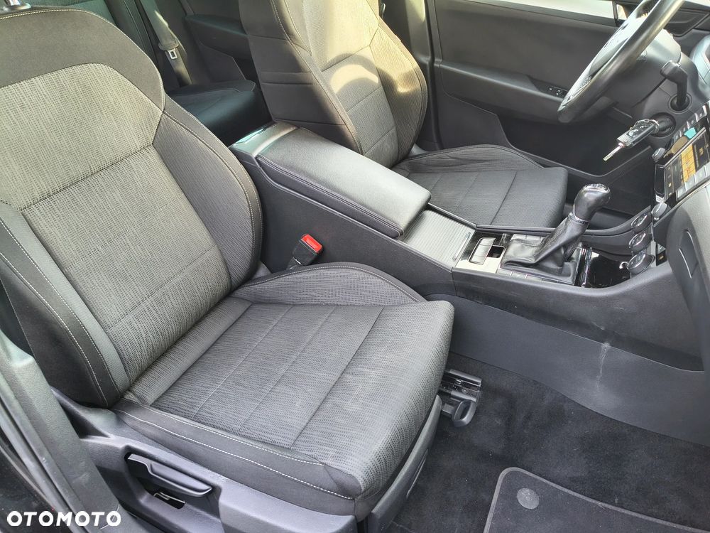Skoda Superb 1.6 TDI Ambition - 23
