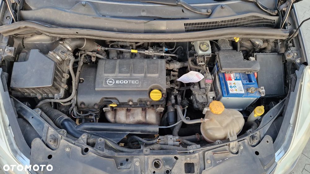 Opel Corsa 1.4 16V Enjoy - 12