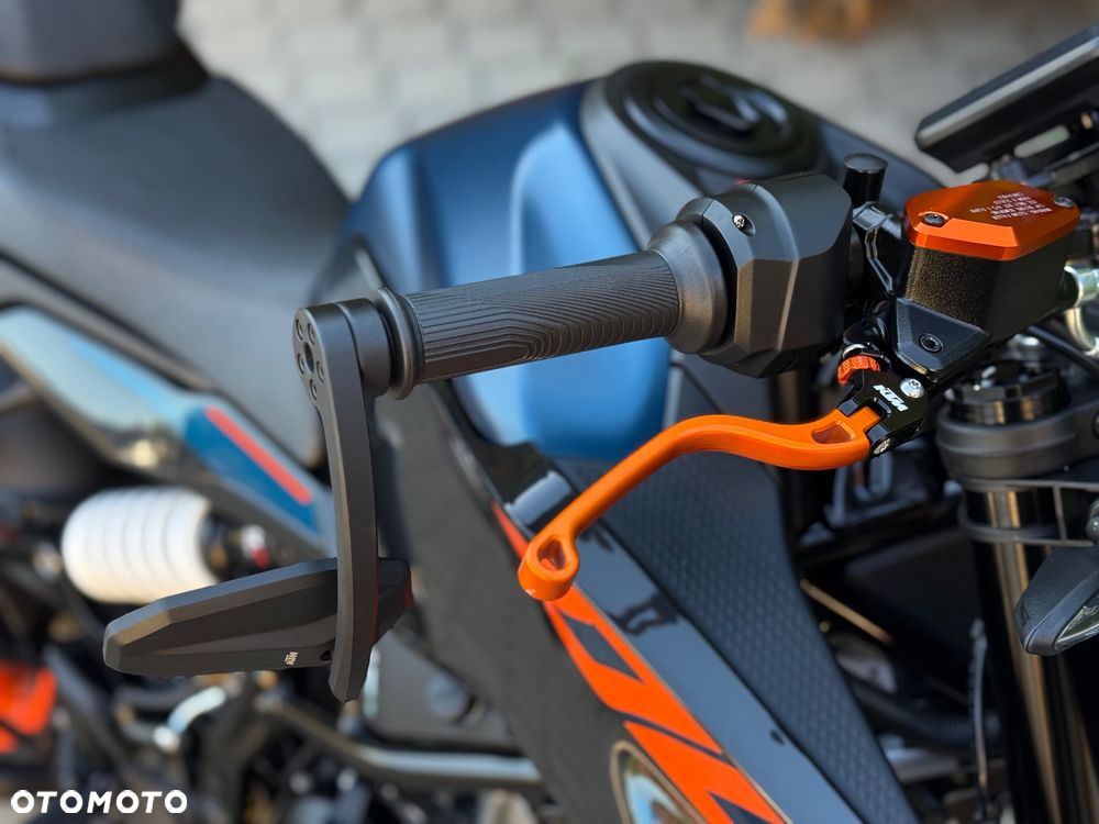KTM Duke - 13