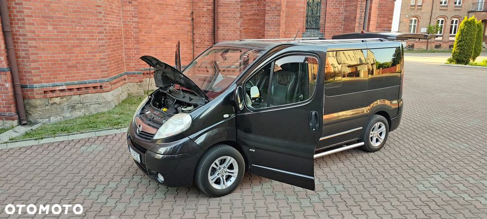 Opel Vivaro - 12