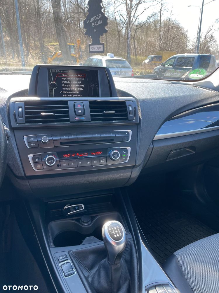 BMW Seria 1 116i - 17