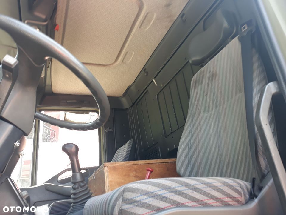 Iveco 260E37 6x4 - 21