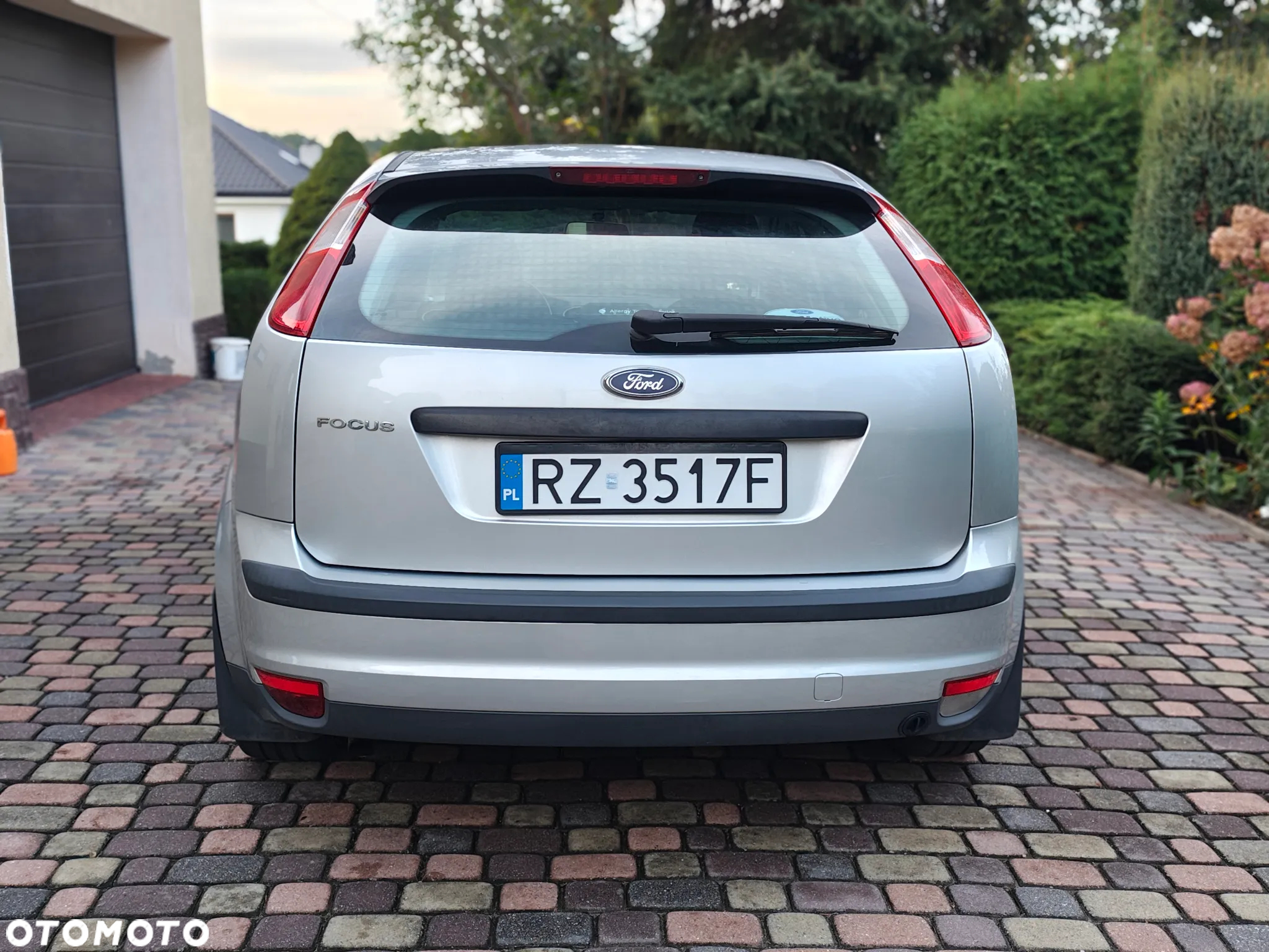 Ford Focus 1.6 Ti-VCT Platinium X - 2