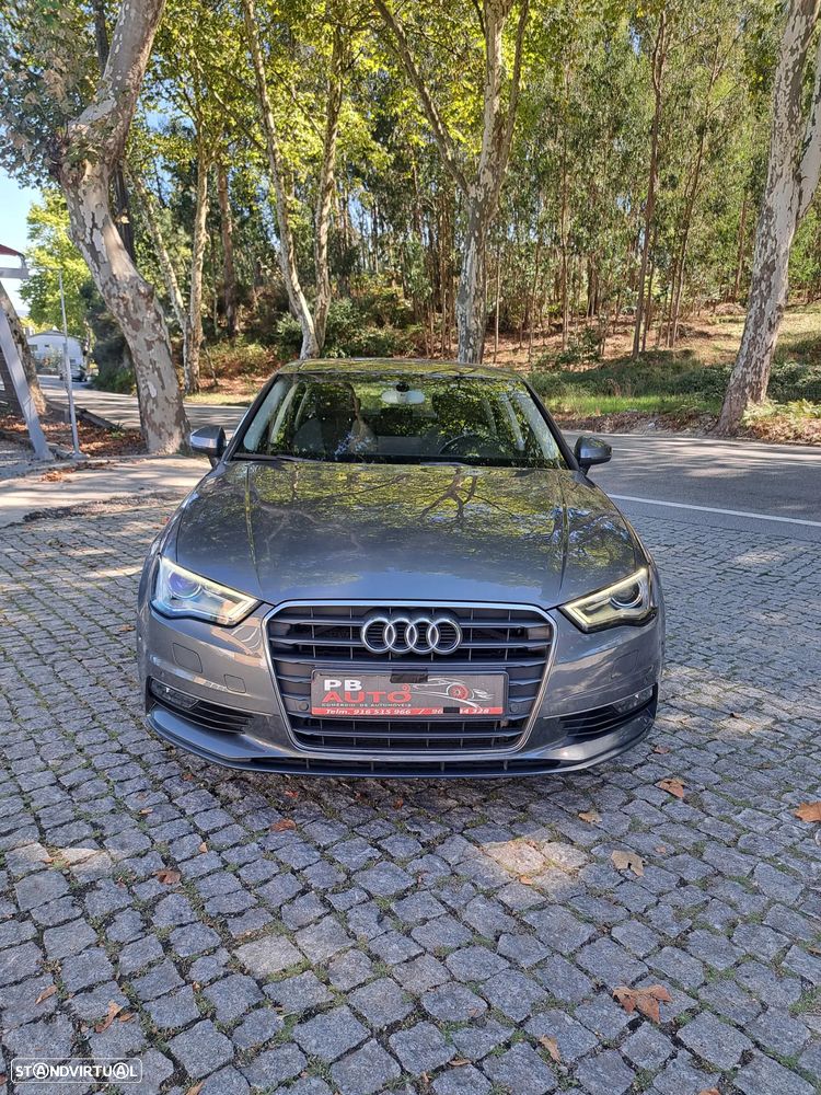 Audi A3 Limousine 2.0 TDI B.Line Attraction - 2