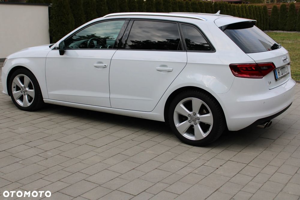 Audi A3 Sportback 2.0 TDI - 10