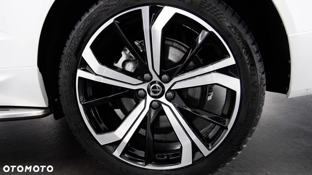 Volvo XC 60 B4 B R-Design - 13