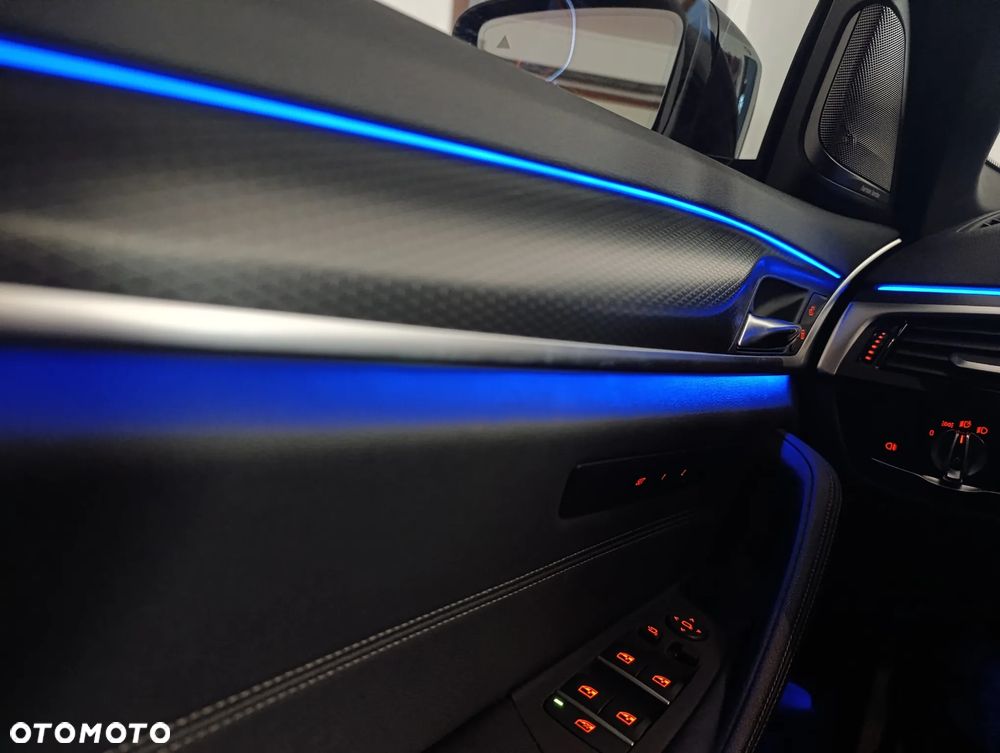 BMW Seria 5 540i xDrive M Sport Edition - 23