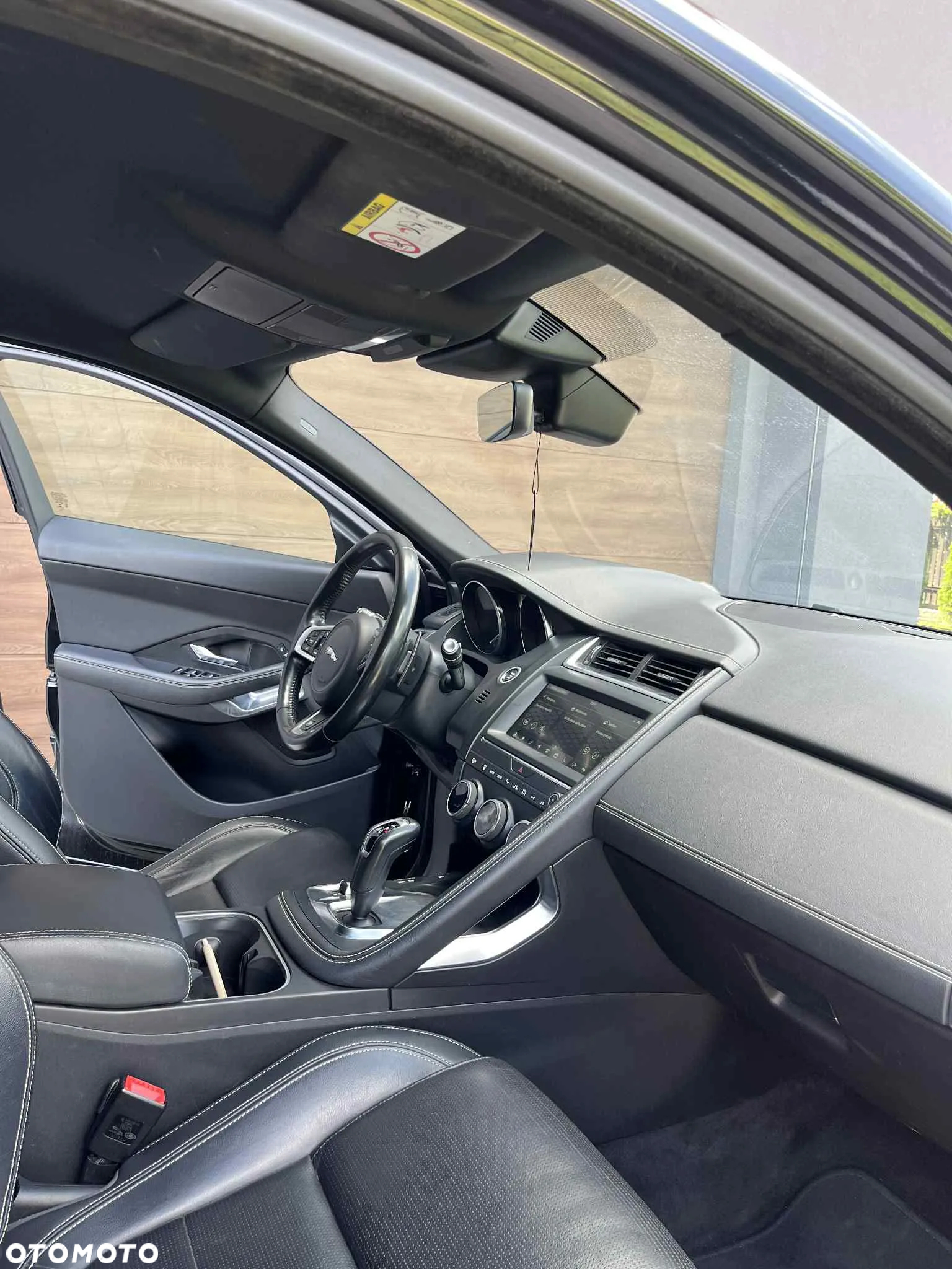 Jaguar E-Pace 2.0 i4P AWD R-Dynamic - 7