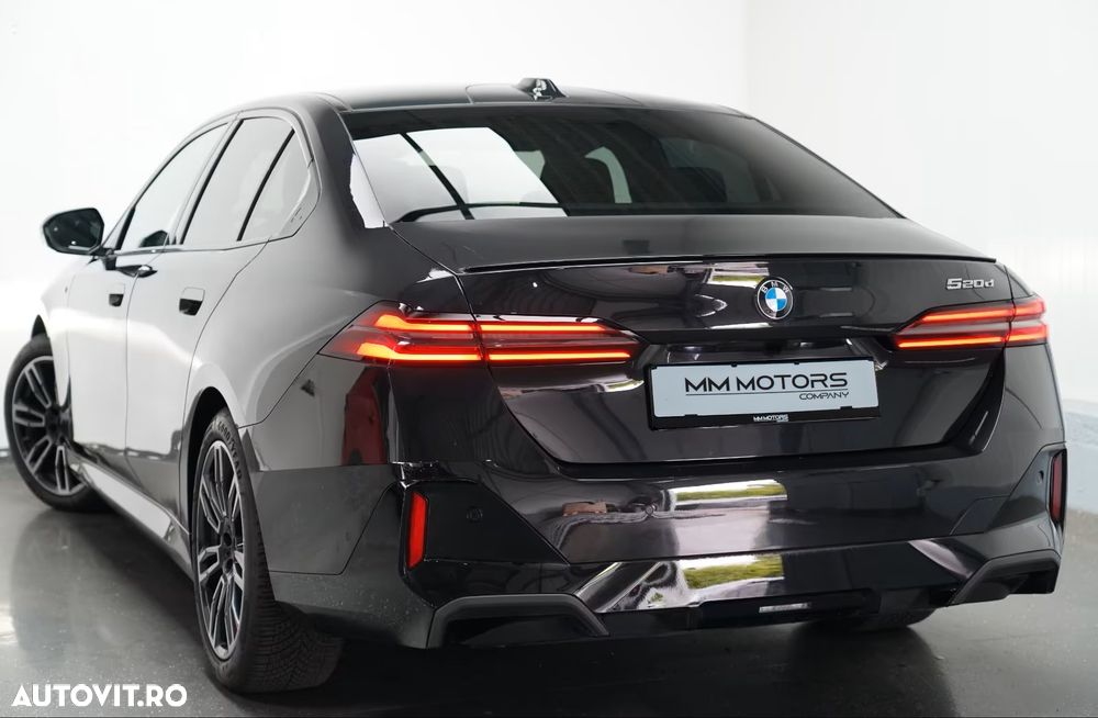 BMW Seria 5 520d Aut. - 12
