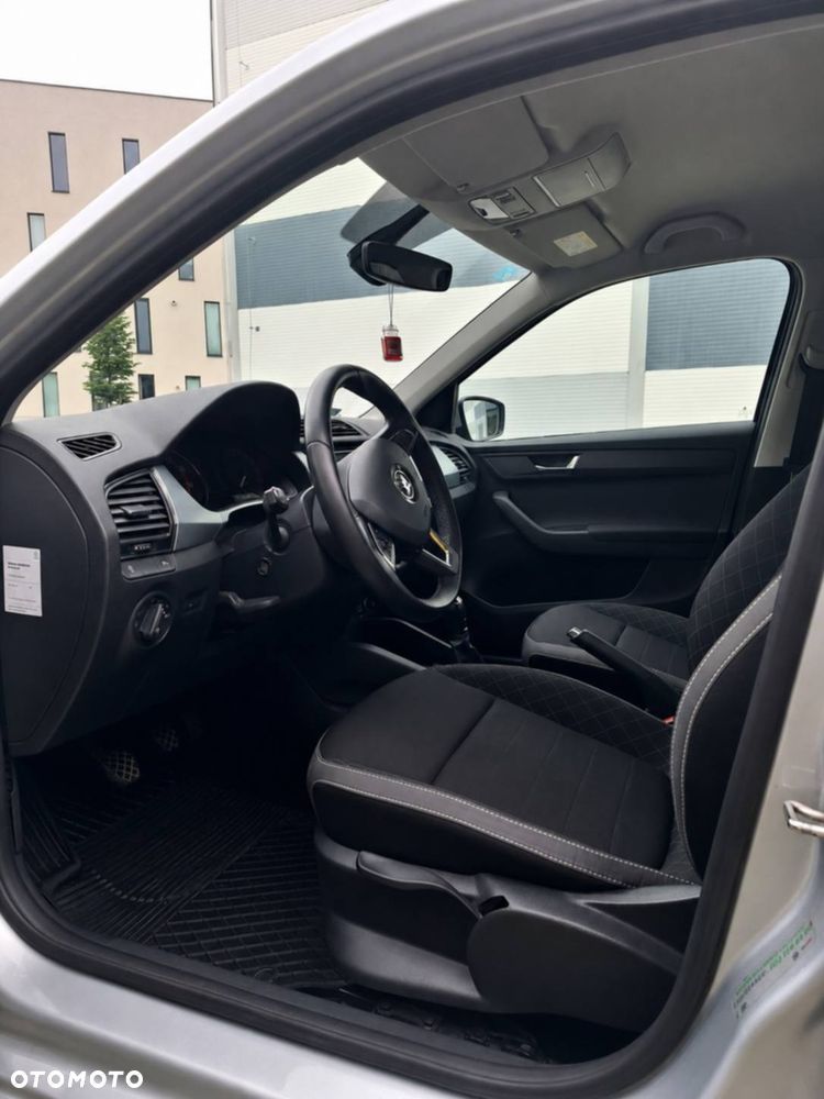 Skoda Fabia 1.0 TSI Ambition - 2