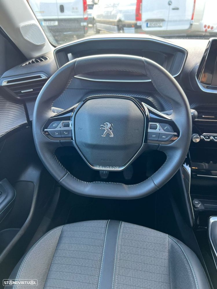 Peugeot 208 1.2 PureTech Allure - 25