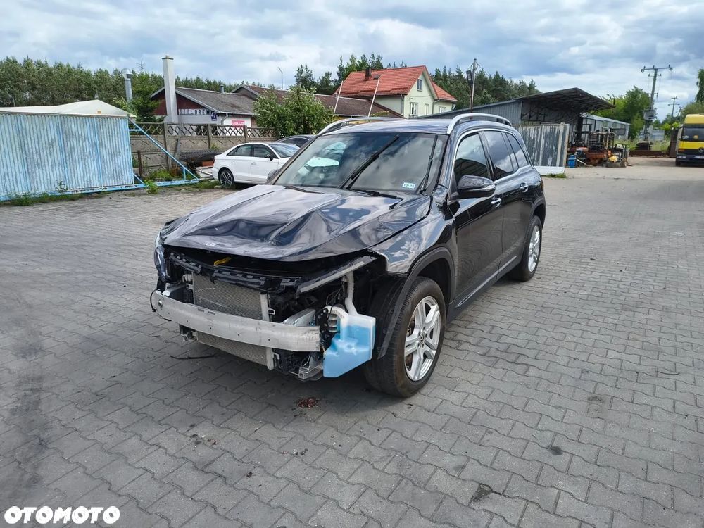 Mercedes-Benz GLB 250 4-Matic 8G-DCT - 7