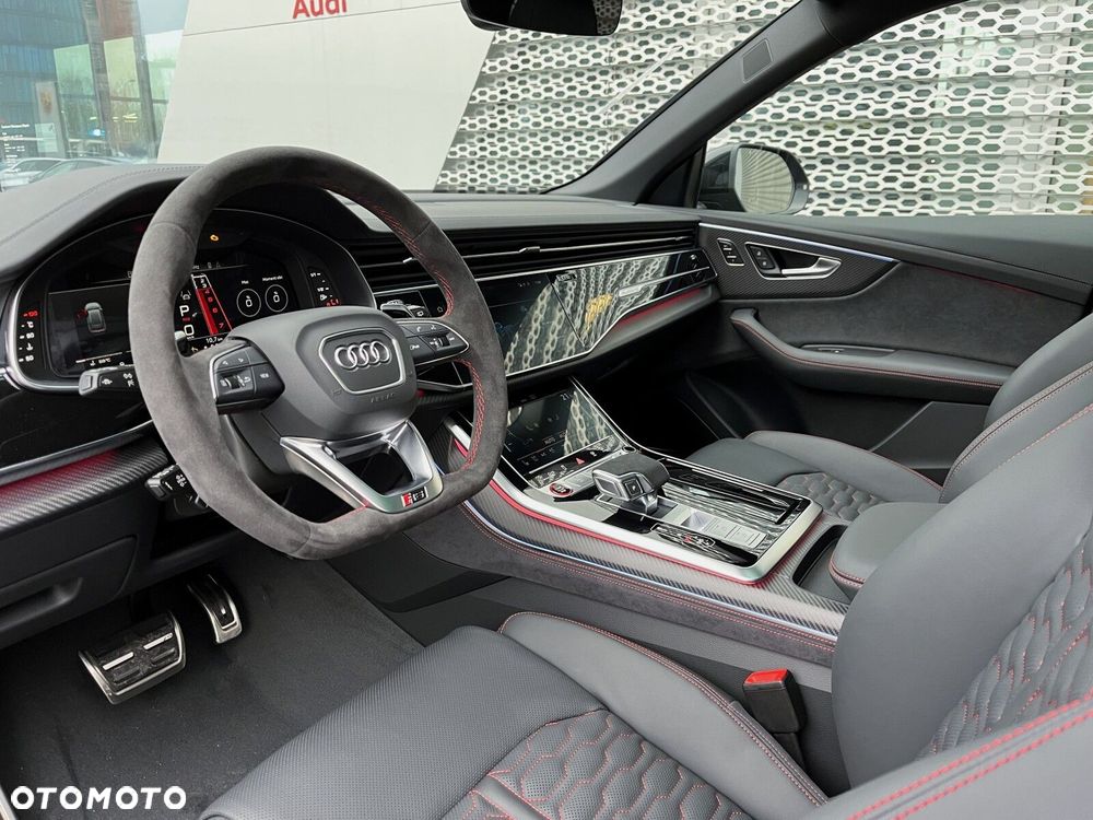 Audi RS Q8 - 21