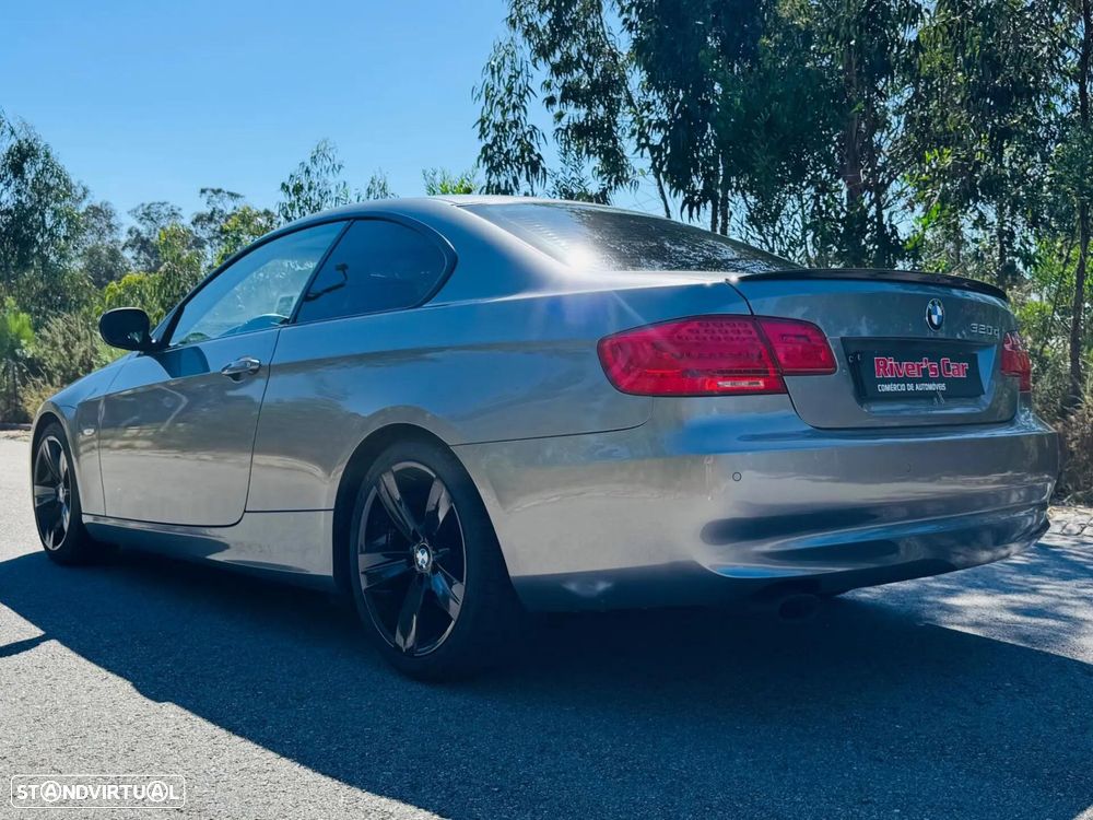 BMW 320 d Coupe - 14