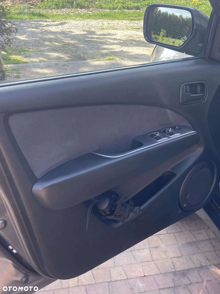 Mitsubishi Outlander 2.0 2WD Invite - 31