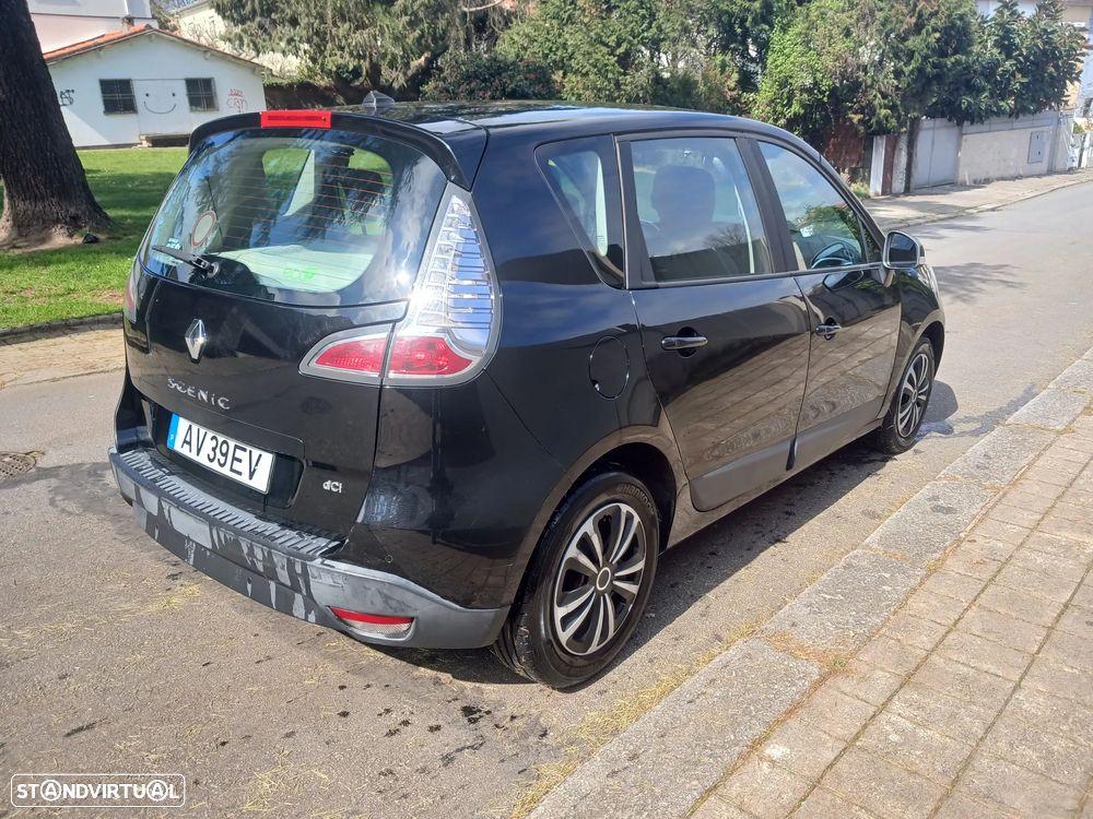 Renault Scénic 1.5 dCi Dynamique S - 8