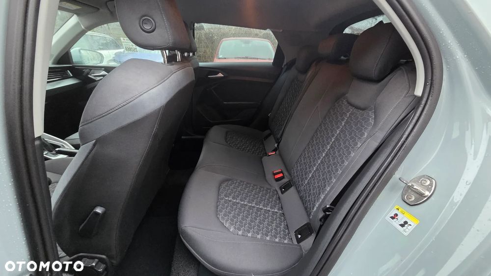 Audi A1 Sportback 25 TFSI S tronic - 8