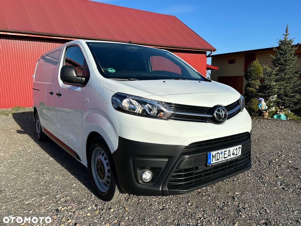 Toyota Proace - 1