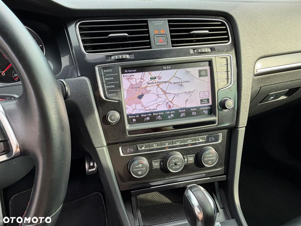 Volkswagen Golf GTI Performance BlueMotion Technology DSG - 27