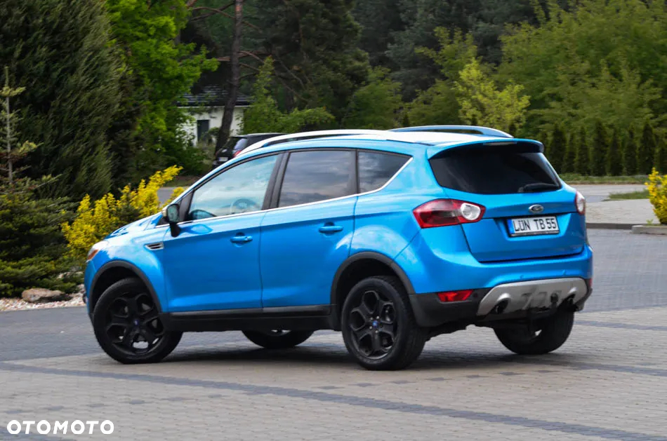 Ford Kuga 2.0 TDCi 2x4 Titanium - 28