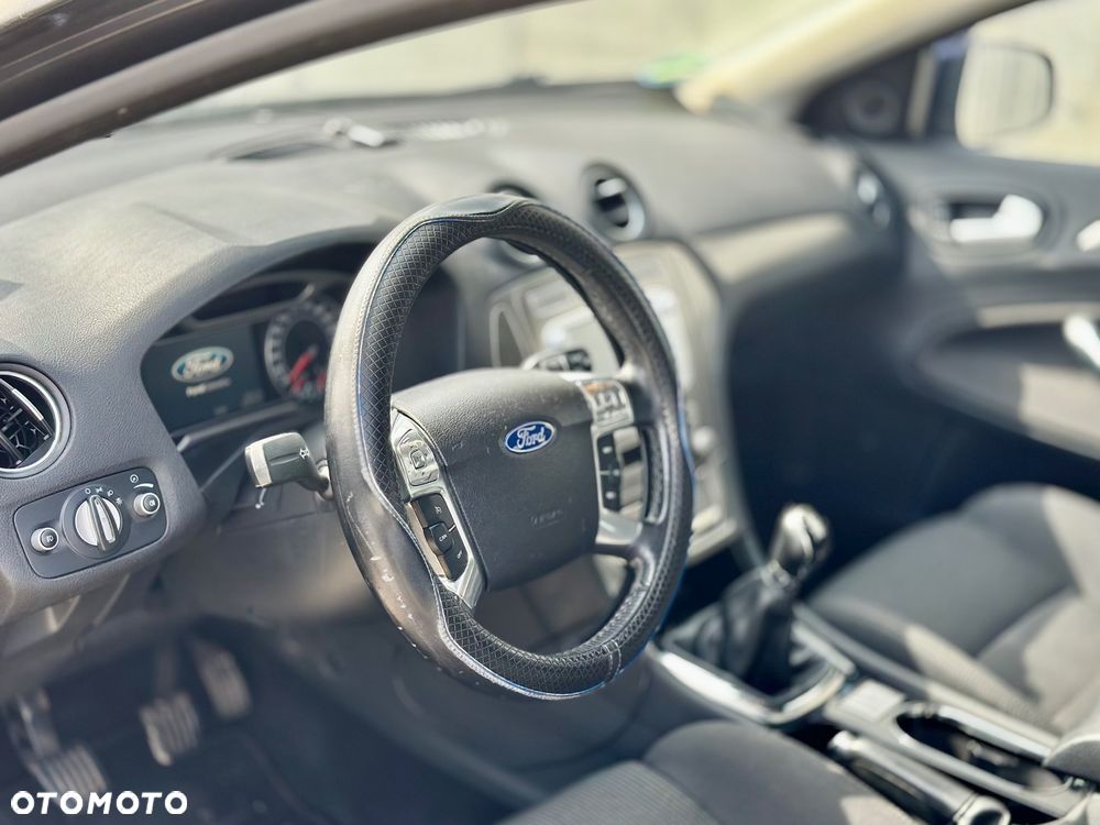 Ford Mondeo 2.0 Titanium - 12