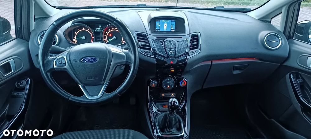 Ford Fiesta - 11