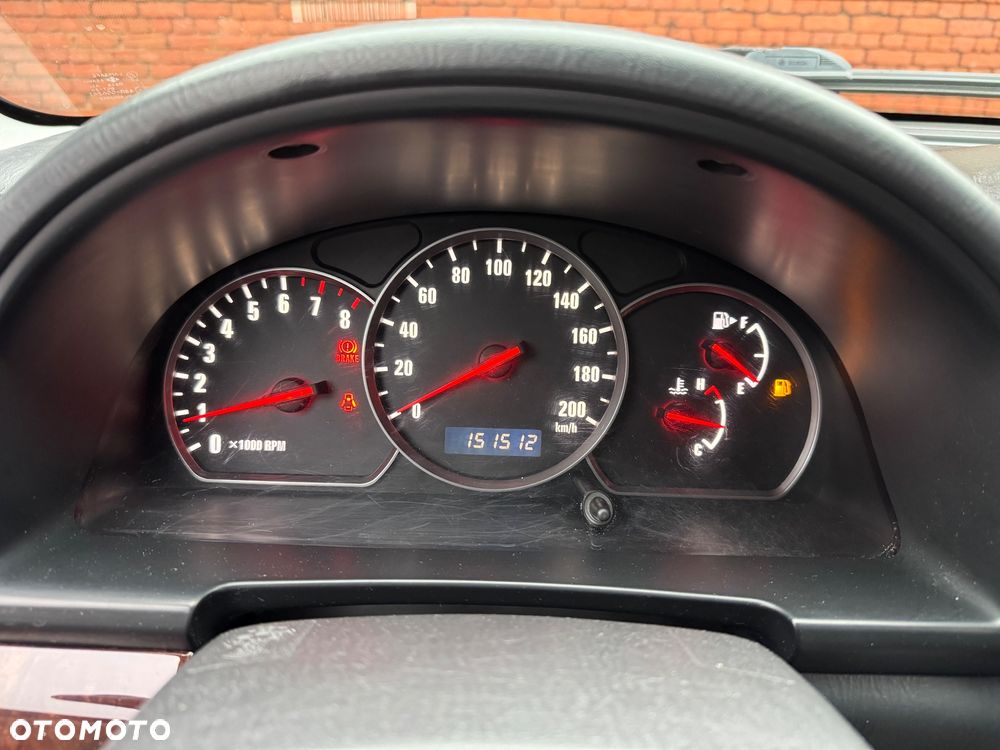 Suzuki Grand Vitara 1.6 Comfort Limited - 24